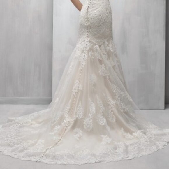 Mermaid Lace-Back Ivory Wedding Dress, BLING Shoulders, Fitted Sexy Fit & Flare - Picture 6 of 12